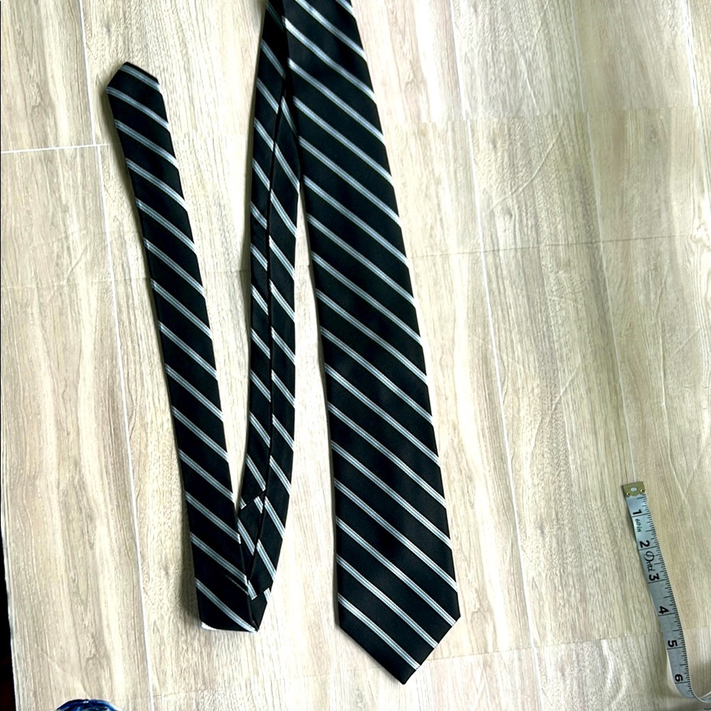 Nautica Classic Black Striped Men's Silk Tie
